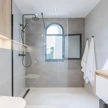 Modern Beachside Townhouse In Costalita - With Sea Views! Vila *