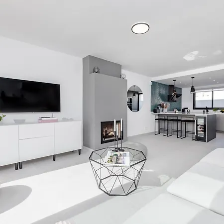 Vila Modern Beachside Townhouse In Costalita - With Sea Views! Estepona