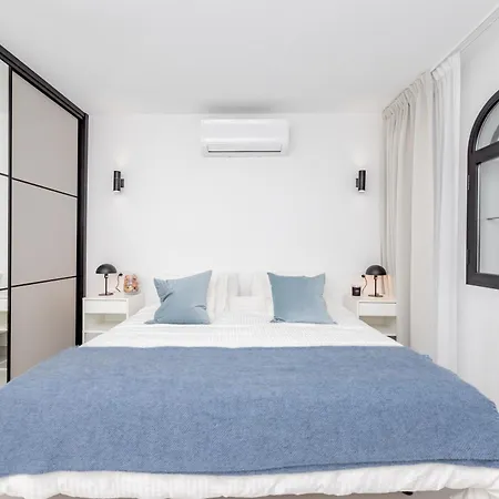 Modern Beachside Townhouse In Costalita - With Sea Views! Villa Estepona