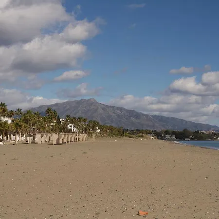 Modern Beachside Townhouse In Costalita - With Sea Views! Villa Estepona