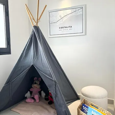 Villa Modern Beachside Townhouse In Costalita - With Sea Views! *