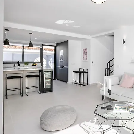 Modern Beachside Townhouse In Costalita - With Sea Views! Vila