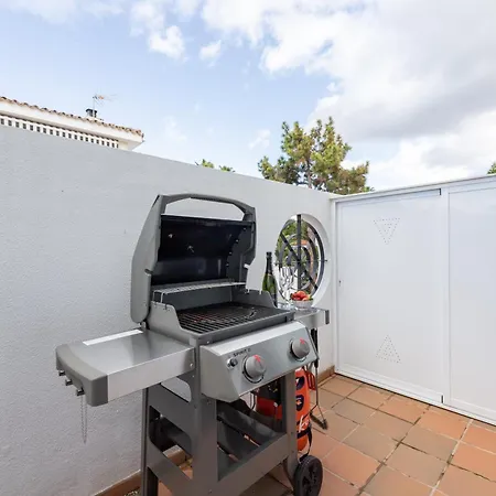 Modern Beachside Townhouse In Costalita - With Sea Views! Estepona