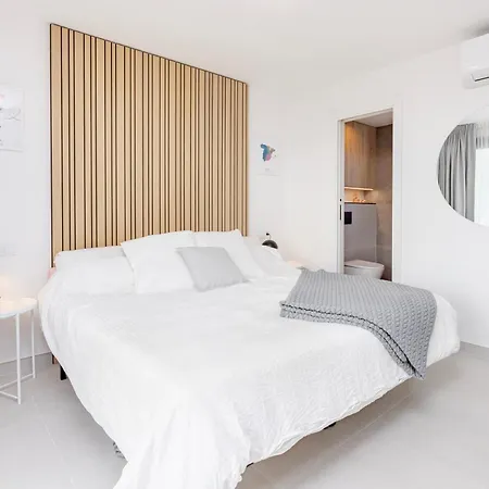 Modern Beachside Townhouse In Costalita - With Sea Views! Estepona