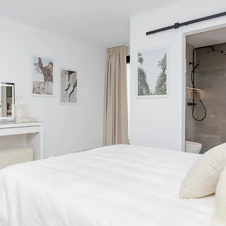 Modern Beachside Townhouse In Costalita - With Sea Views! Estepona